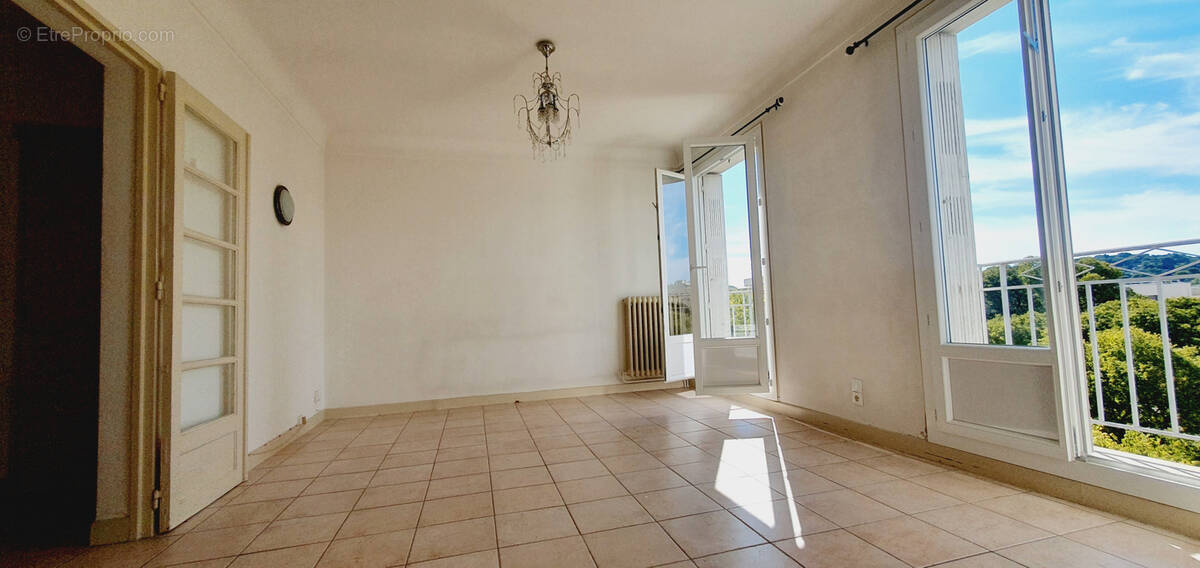 Appartement à NIMES