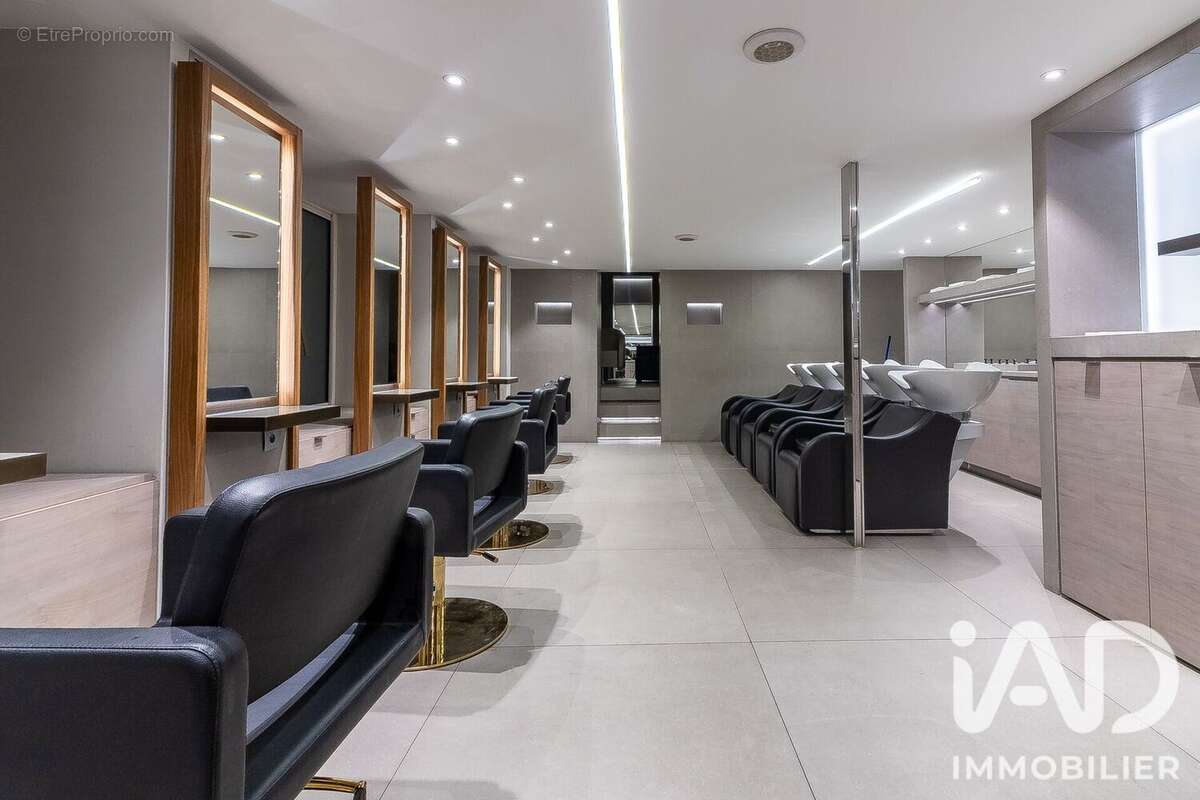 Commerce 250 m² à Lyon-6e  - photo 3