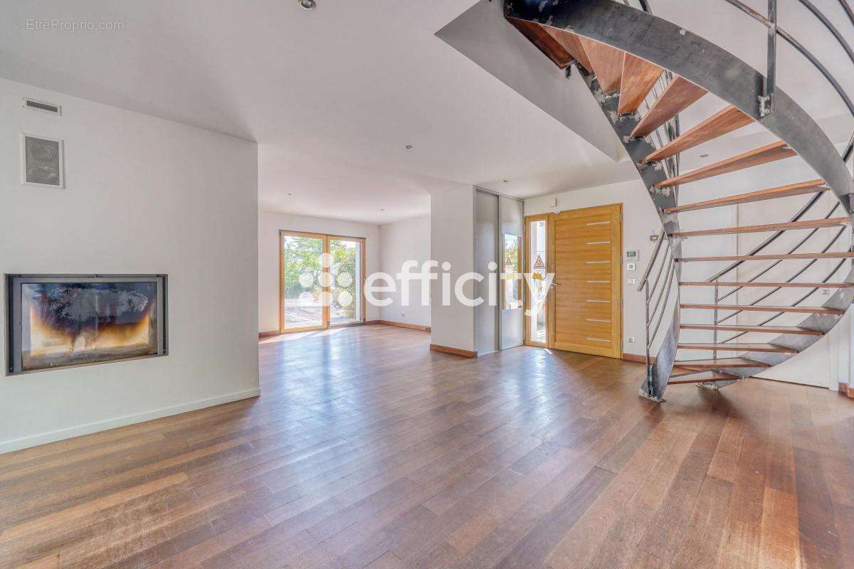 Maison 149 m² à Cadaujac  - photo 3