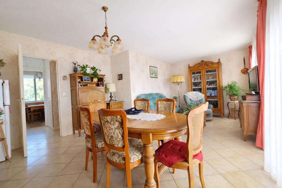 Maison à COULOMMIERS