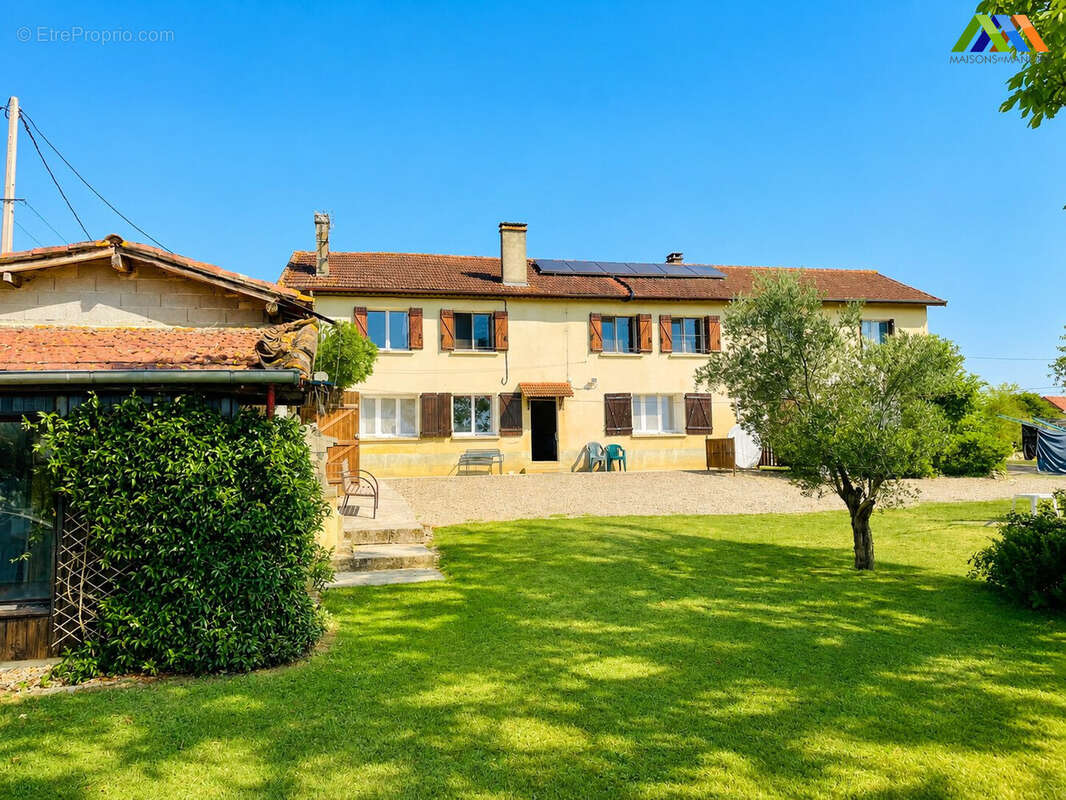  Country house with garden, tiled roof and mature trees - Maison à MARCIAC