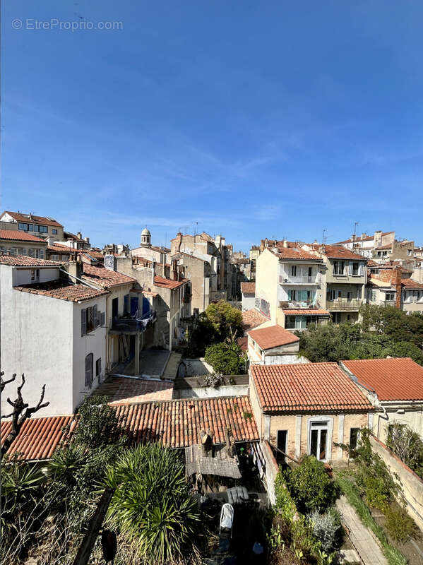 Appartement à MARSEILLE-6E