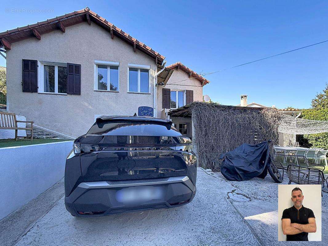 Maison à SAUSSET-LES-PINS