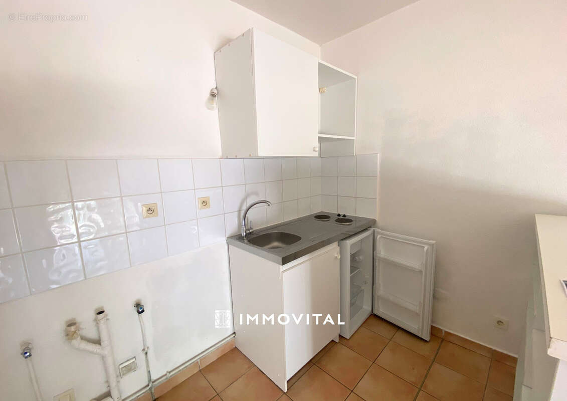 Studio de 27,78 m2 Marina de Rivière-Sens - Gourbeyre - photo 5