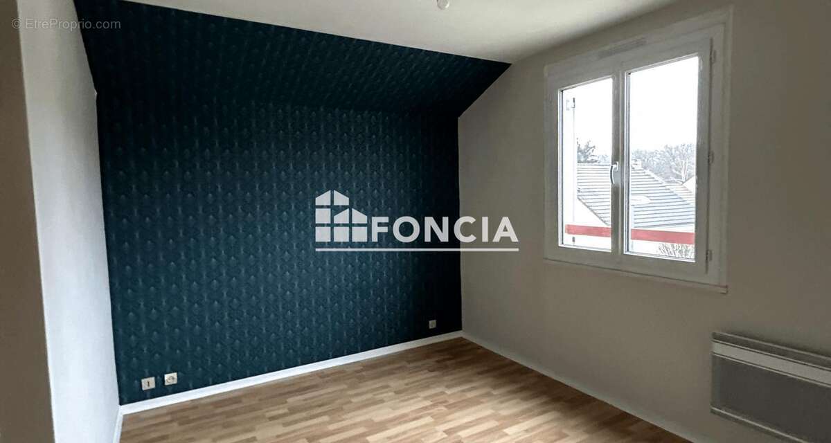 Maison à LES BORDES