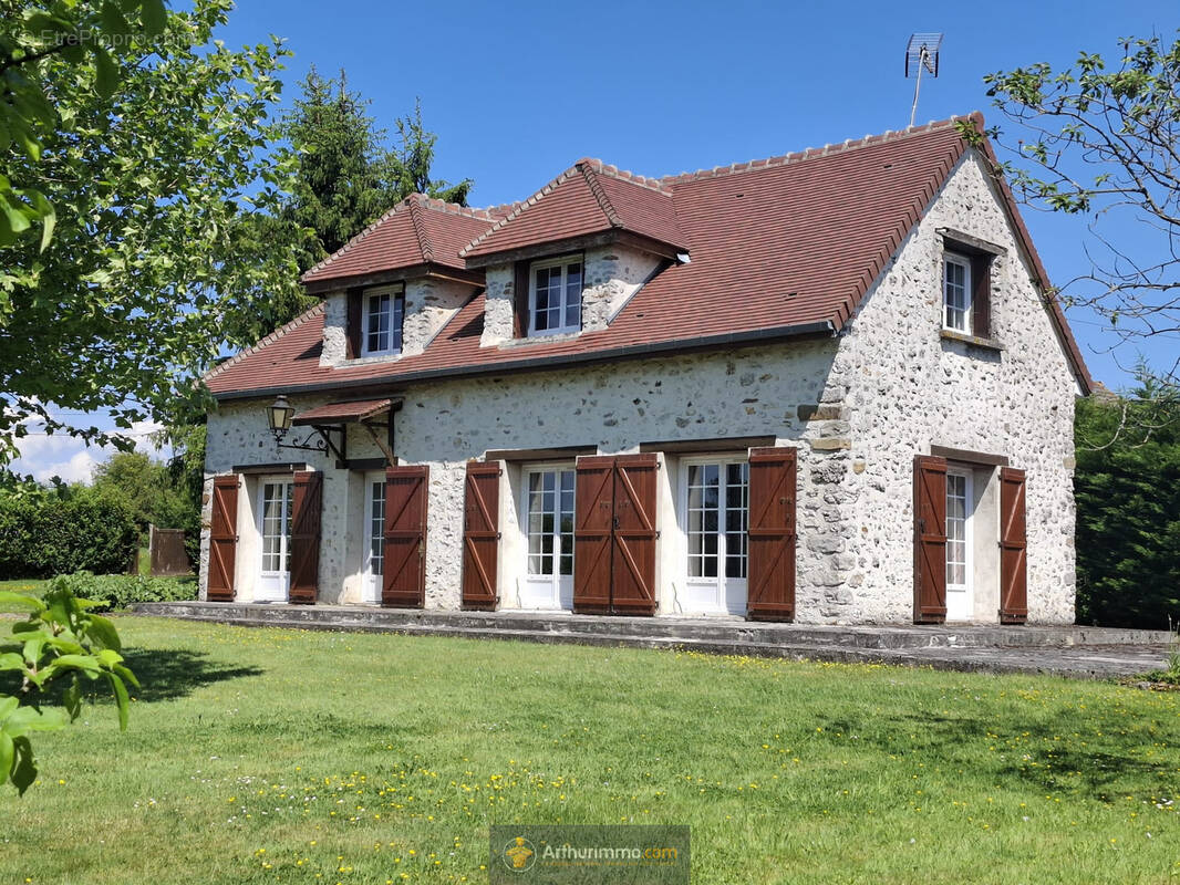Maison à LA FERTE-GAUCHER