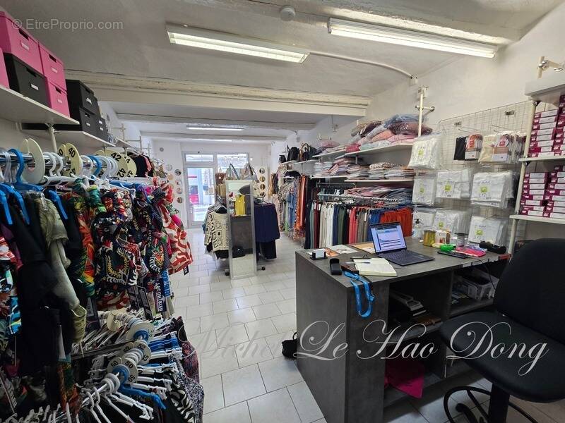 Commerce à QUISSAC