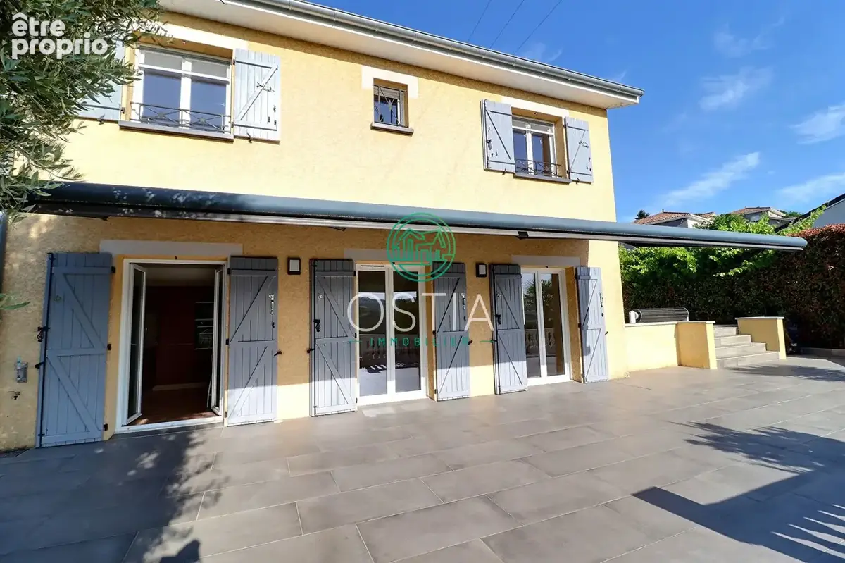 Maison 7 pièces 136 m² · à Rive-de-Gier · 136 m² · 398 000 €