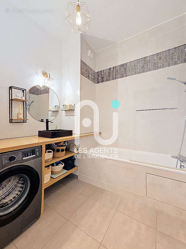 Appartement à ASNIERES-SUR-SEINE