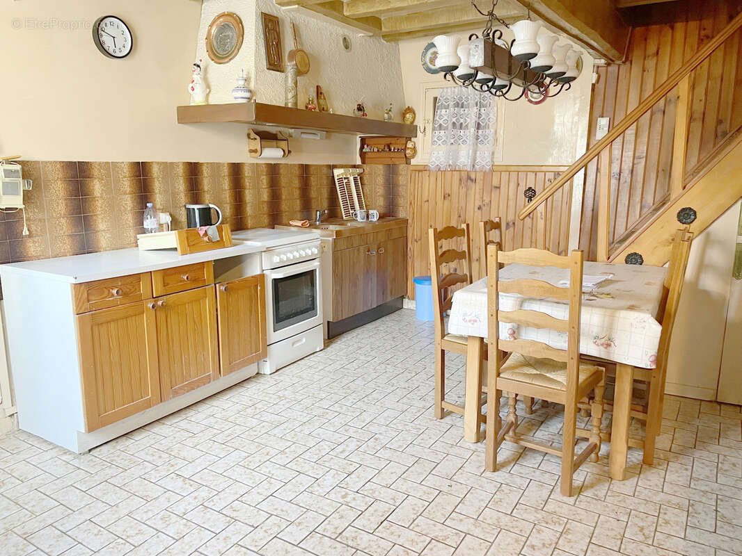Maison à SAINTE-GENEVIEVE