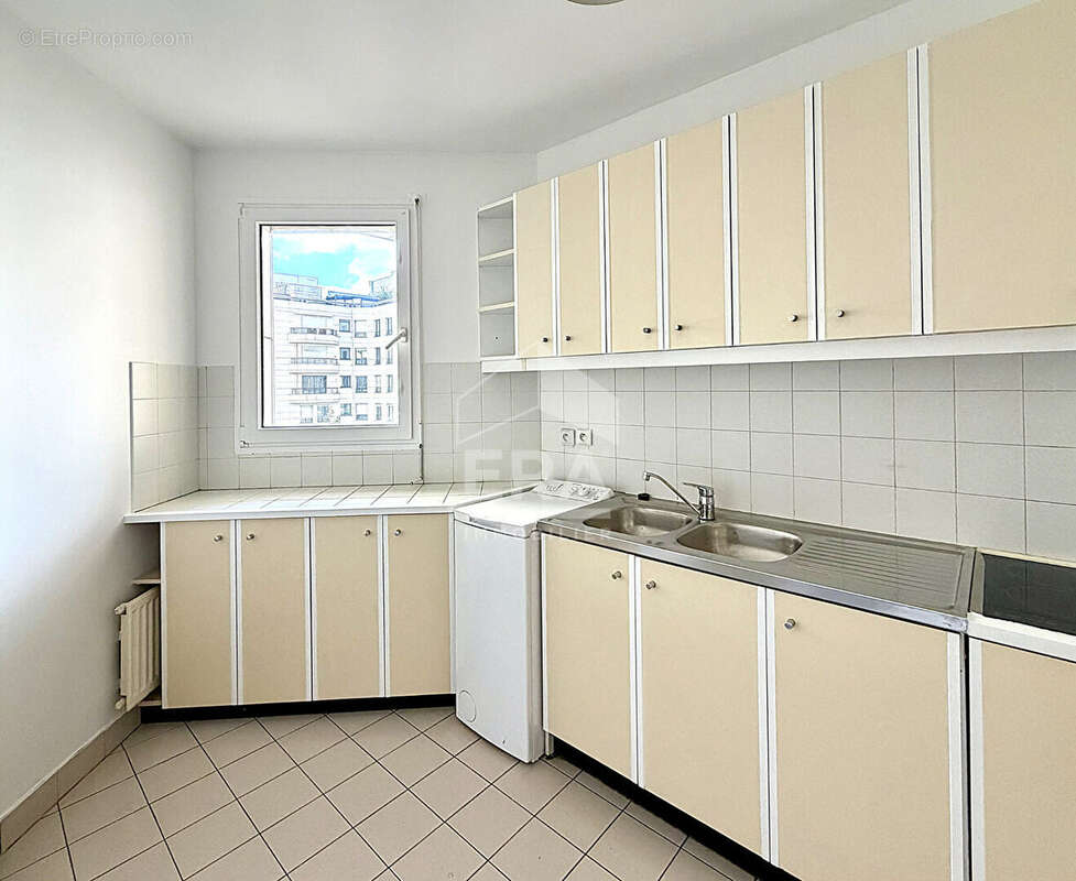 Appartement à LEVALLOIS-PERRET