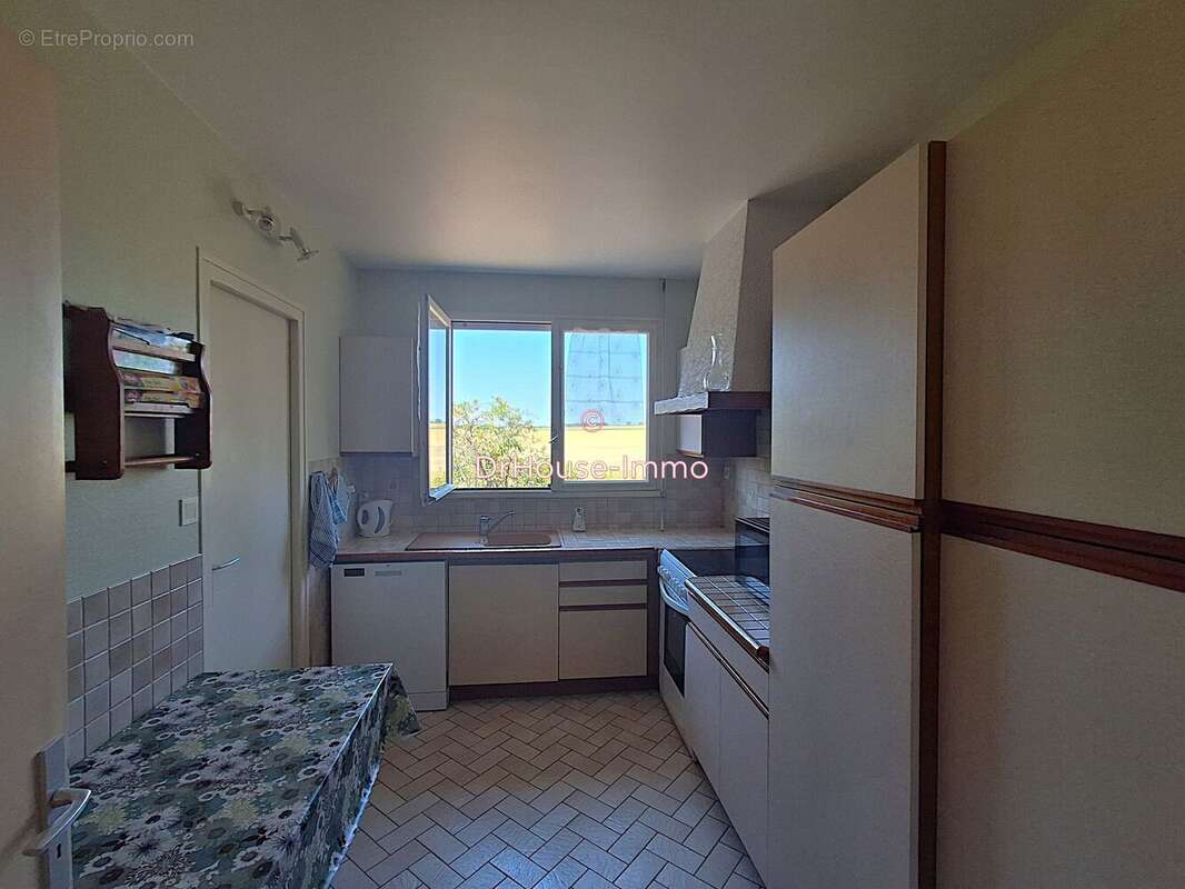 Maison 131 m² à Coulon  - photo 6