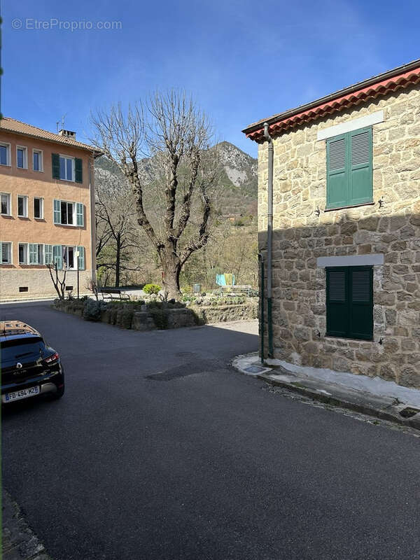 Appartement en rez-de-chaussée avec cave à vendre à ROQUEBILLIERE - photo 9