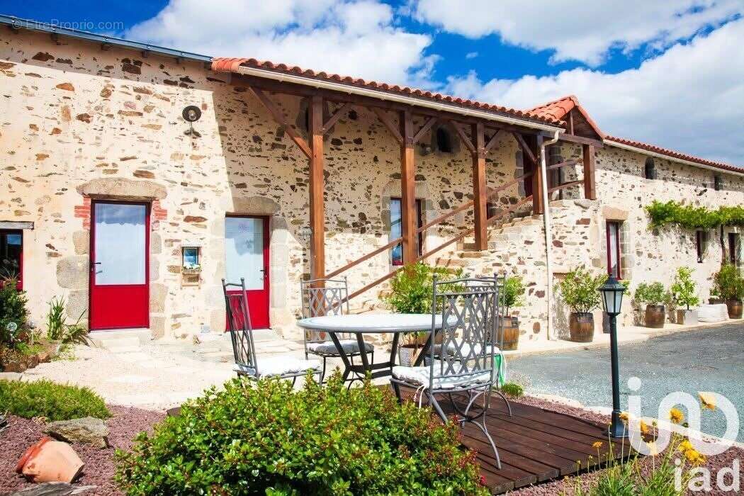 Photo 2 - Maison à LES HERBIERS