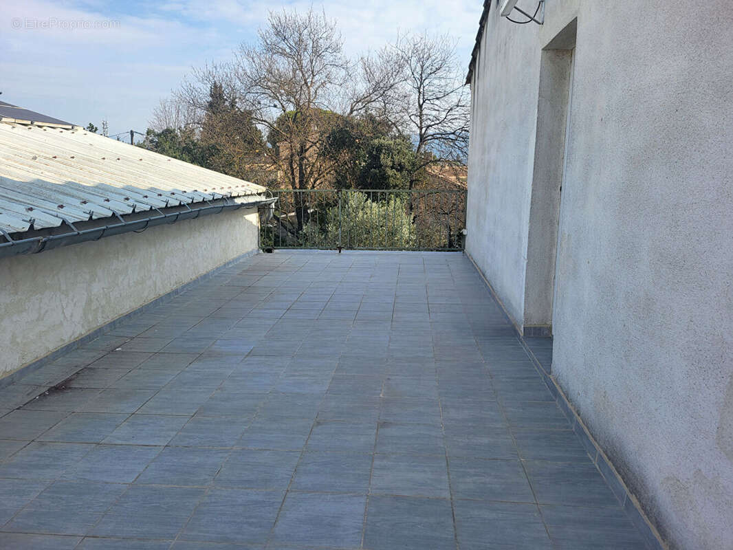 Appartement à L&#039;ISLE-SUR-LA-SORGUE