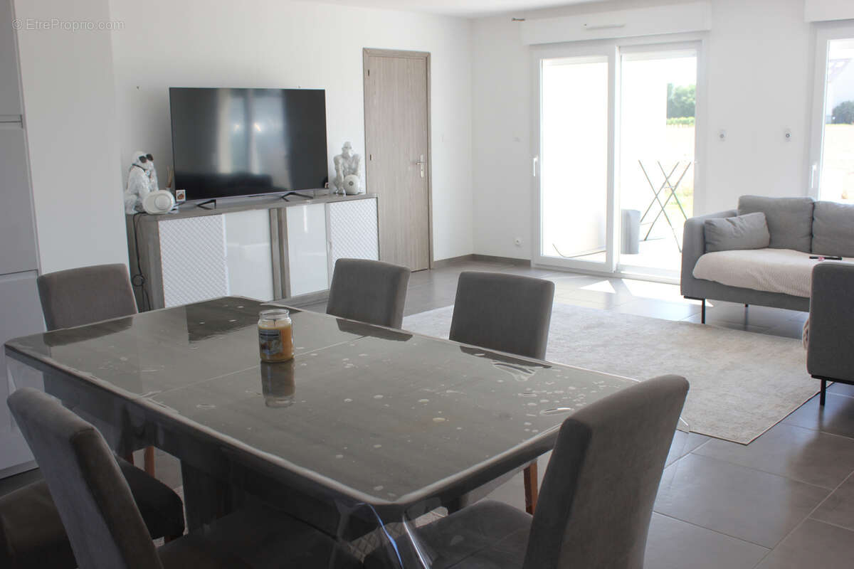 Maison à LA CHAPELLE-SUR-LOIRE