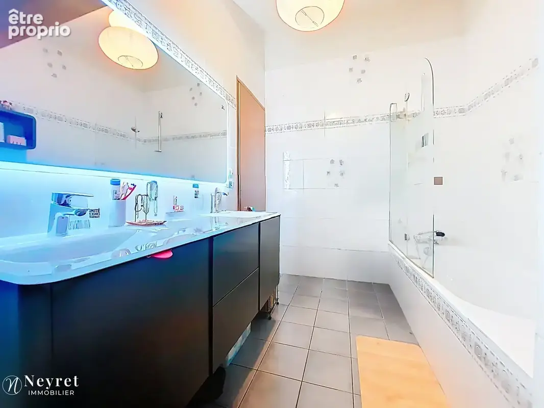Saint-symphorien-d’ozon   maison atypique de 100 m2   3 chambres + bureau - photo 9