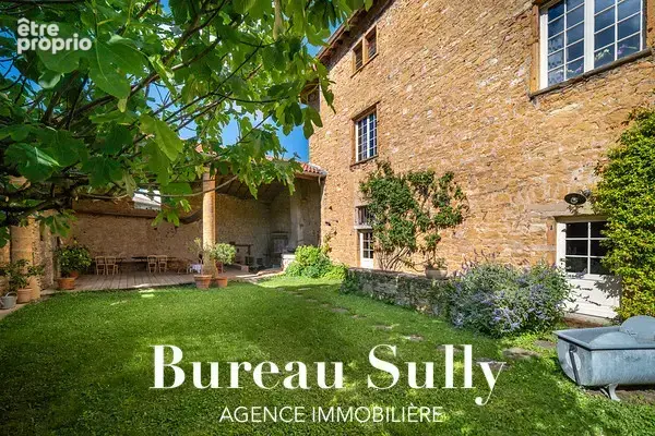 POLEYMIEUX-AU-MONT D'OR - Belle maison de caractère en pierres dorées T4 de 200m2 avec nombreuses dépendances - photo 3
