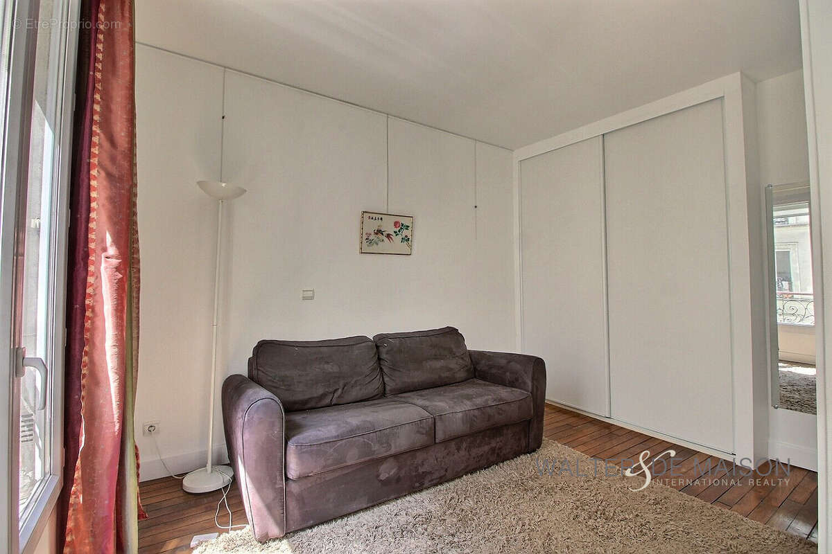 Appartement à PARIS-17E