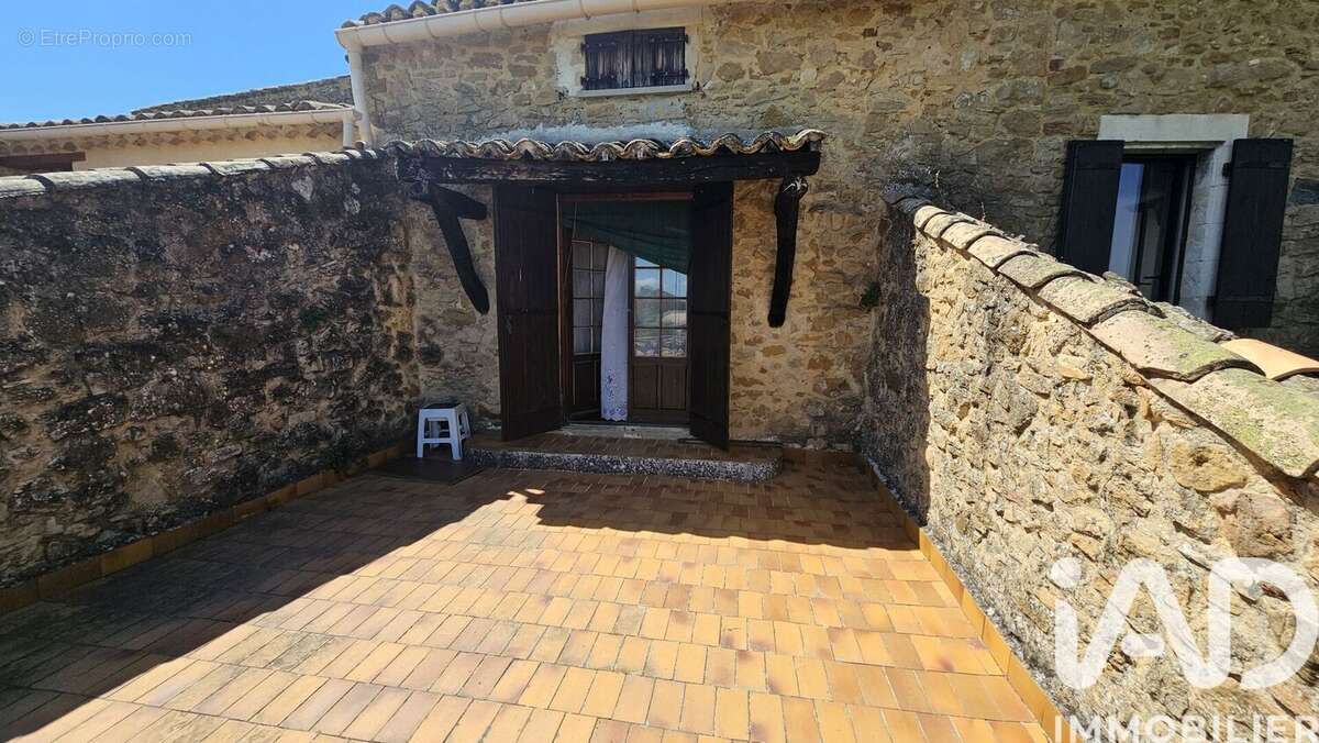 Photo 2 - Maison à SABRAN