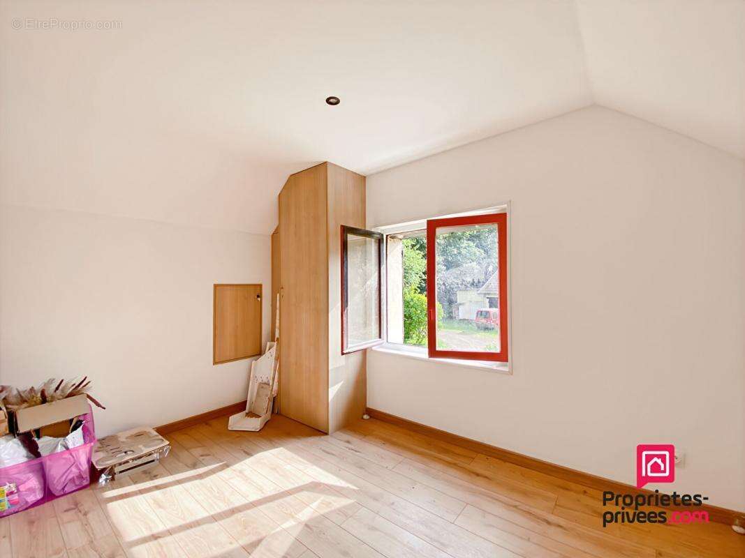 Maison à PRECY-SOUS-THIL