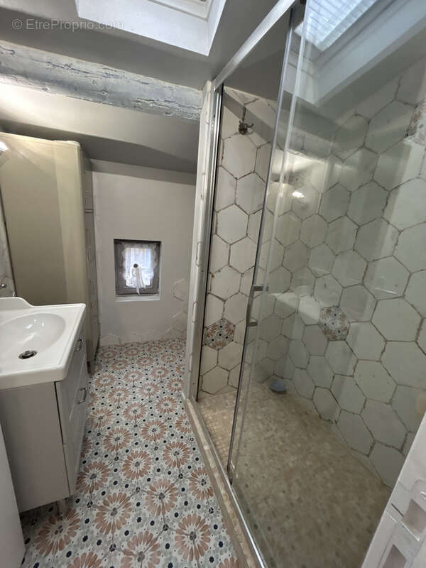 Maison à SAINT-QUENTIN-LA-POTERIE