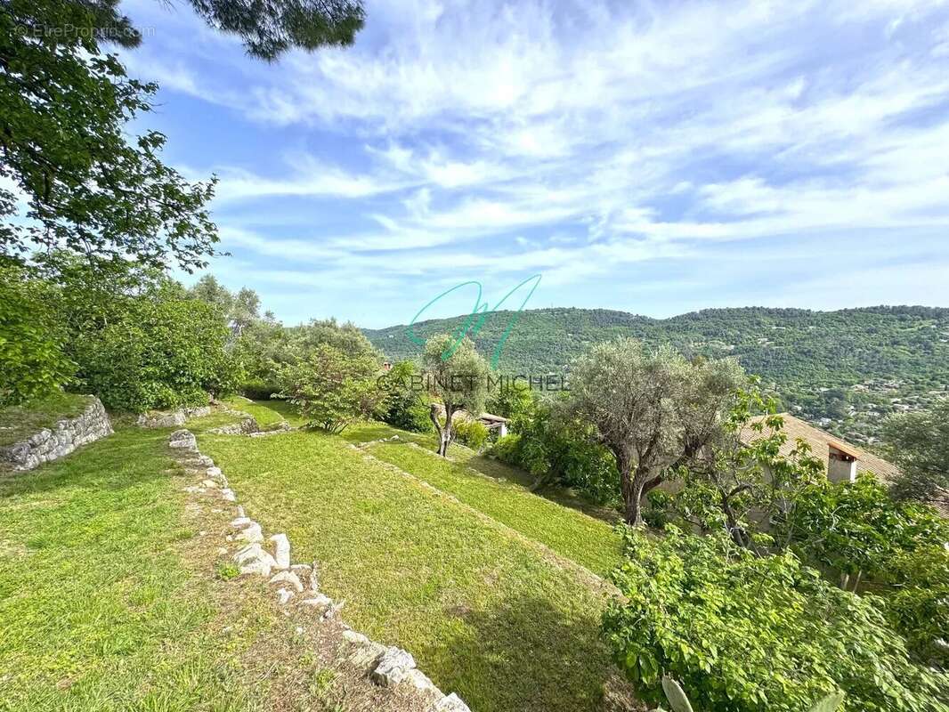 Maison à LE BAR-SUR-LOUP