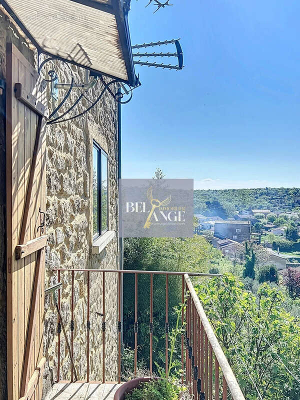 Maison à SAINT-PAUL-LE-JEUNE