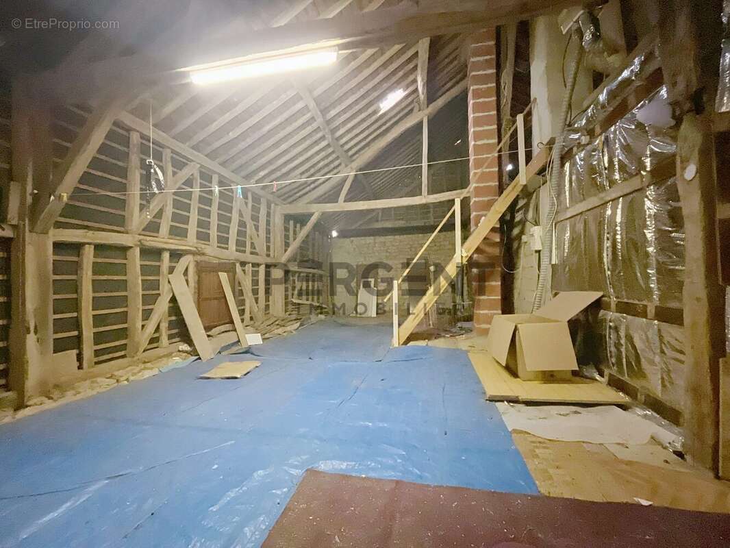 Maison à BELLEVILLE-ET-CHATILLON-SUR-BAR