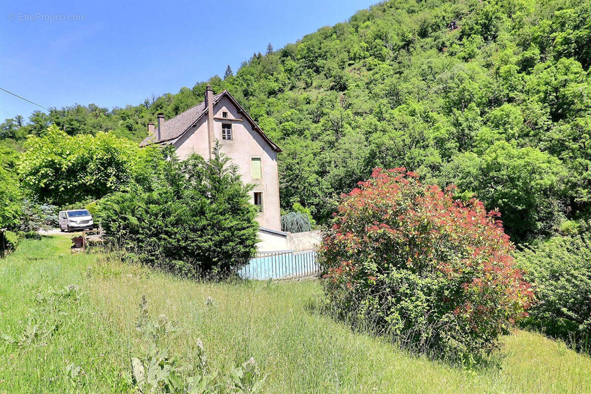 Maison à VILLEFRANCHE-DE-ROUERGUE