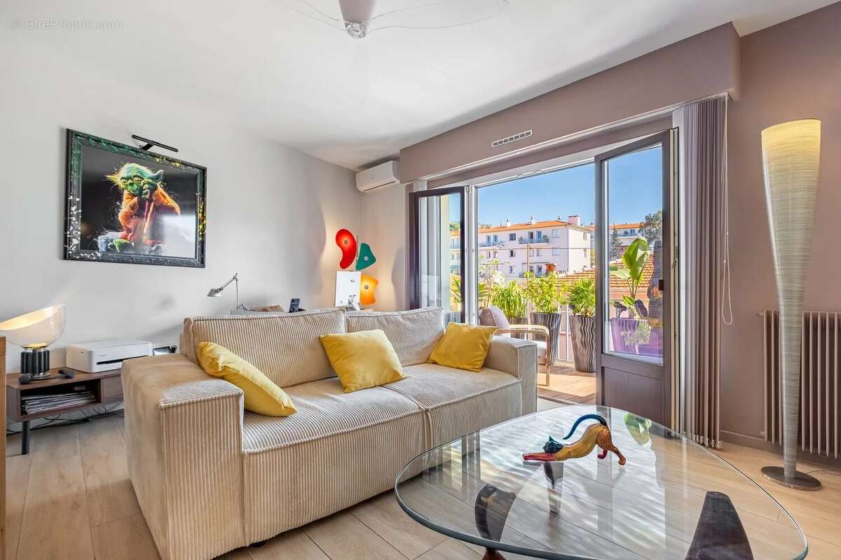 Appartement à CANNES