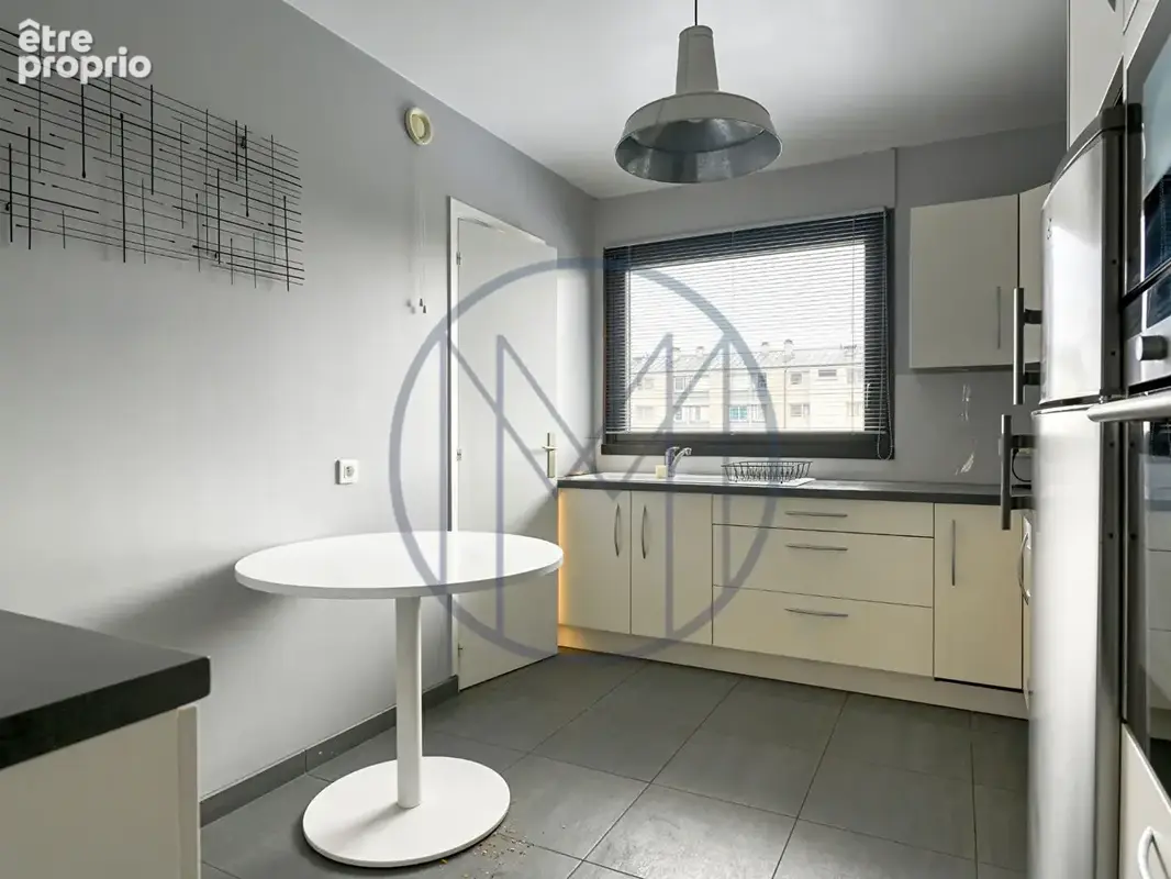 Versailles - clagny  appartement familial de 102 m² avec balcon, cave et parking - photo 10