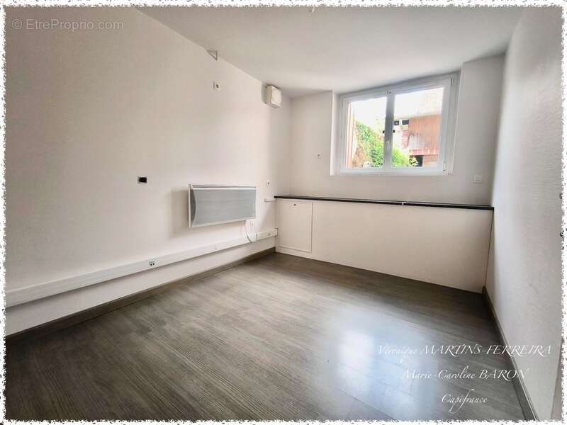 Commerce à MONTMIRAIL