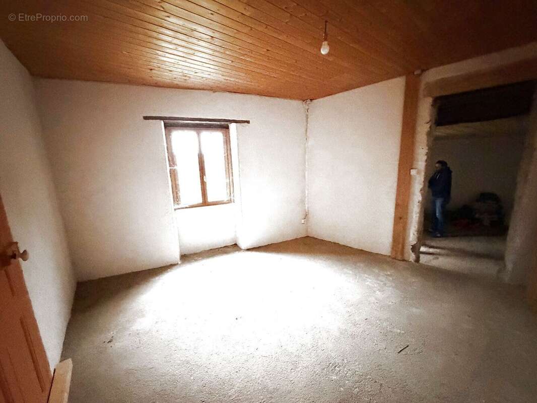Maison à LEOTOING