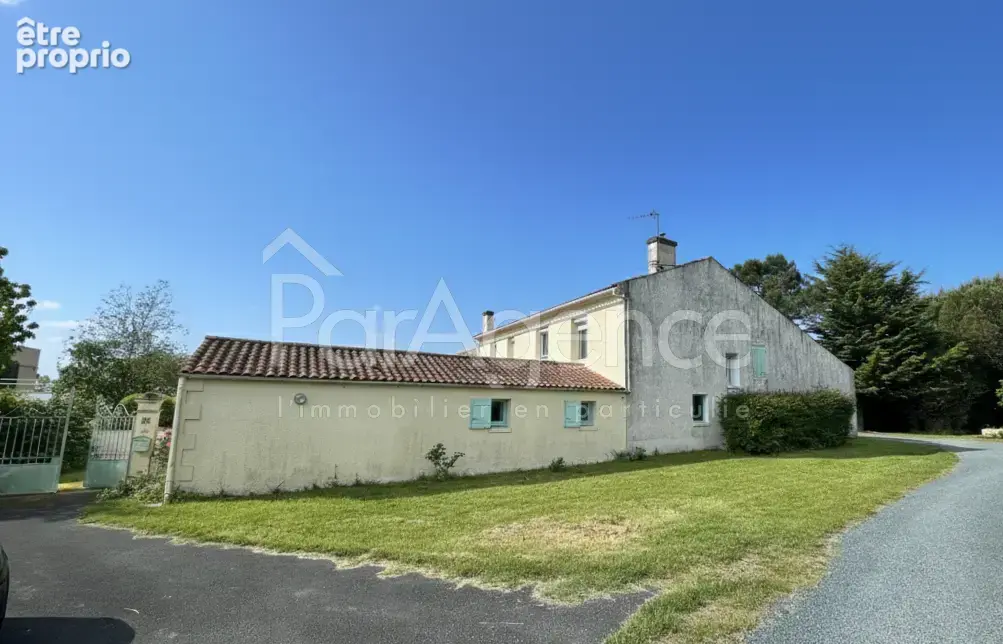 Maison avec grande dépendance et deux garages - Vaux-sur-Mer - photo 14