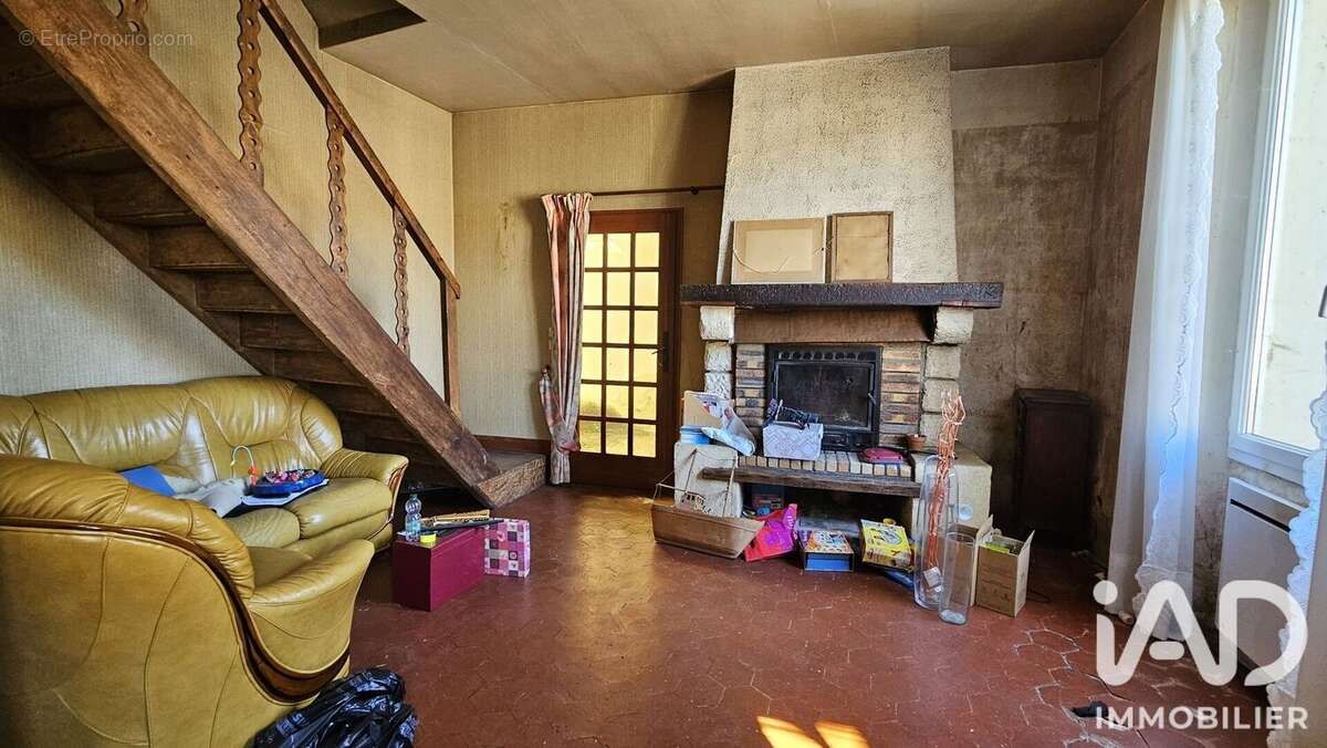 Maison 103 m² à Villeneuve-La-Guyard  - photo 7