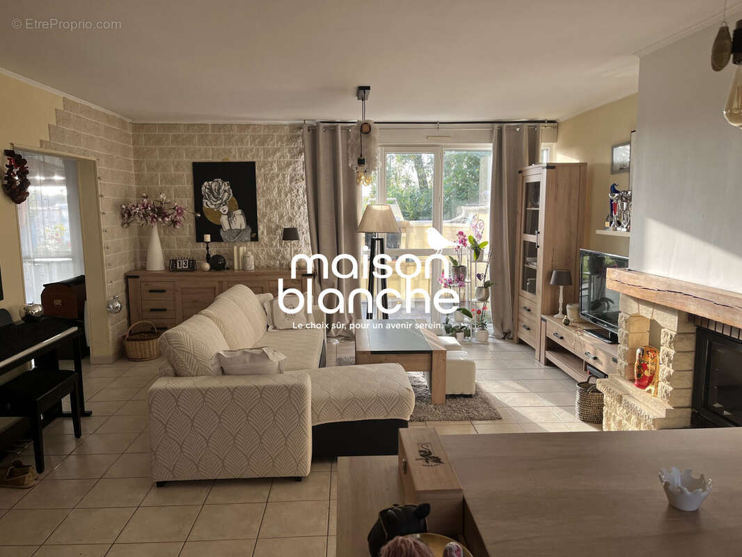 Maison à FONTEVRAUD-L&#039;ABBAYE