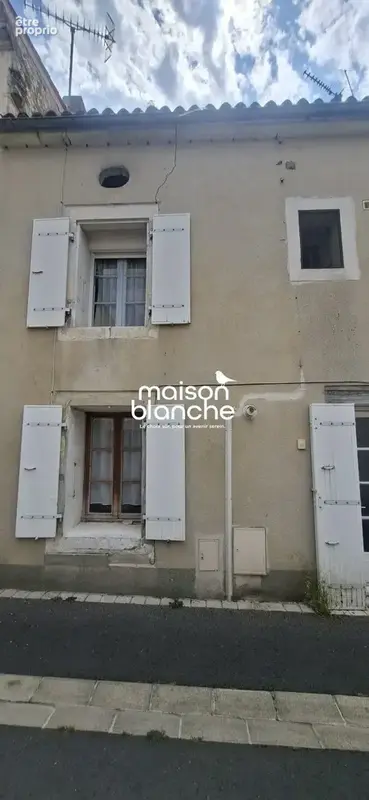 Maison 56 m² à Surgeres  - photo 3