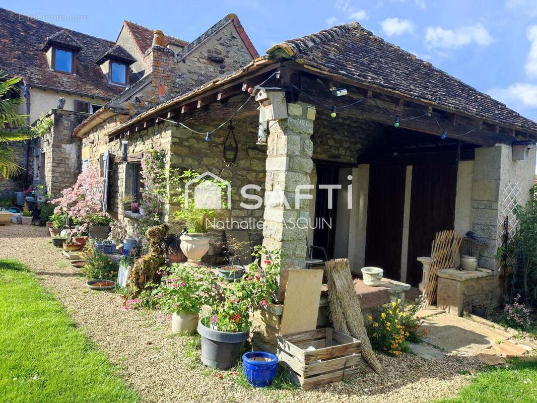 Photo 8 - Maison à SAINT-GENGOUX-LE-NATIONAL