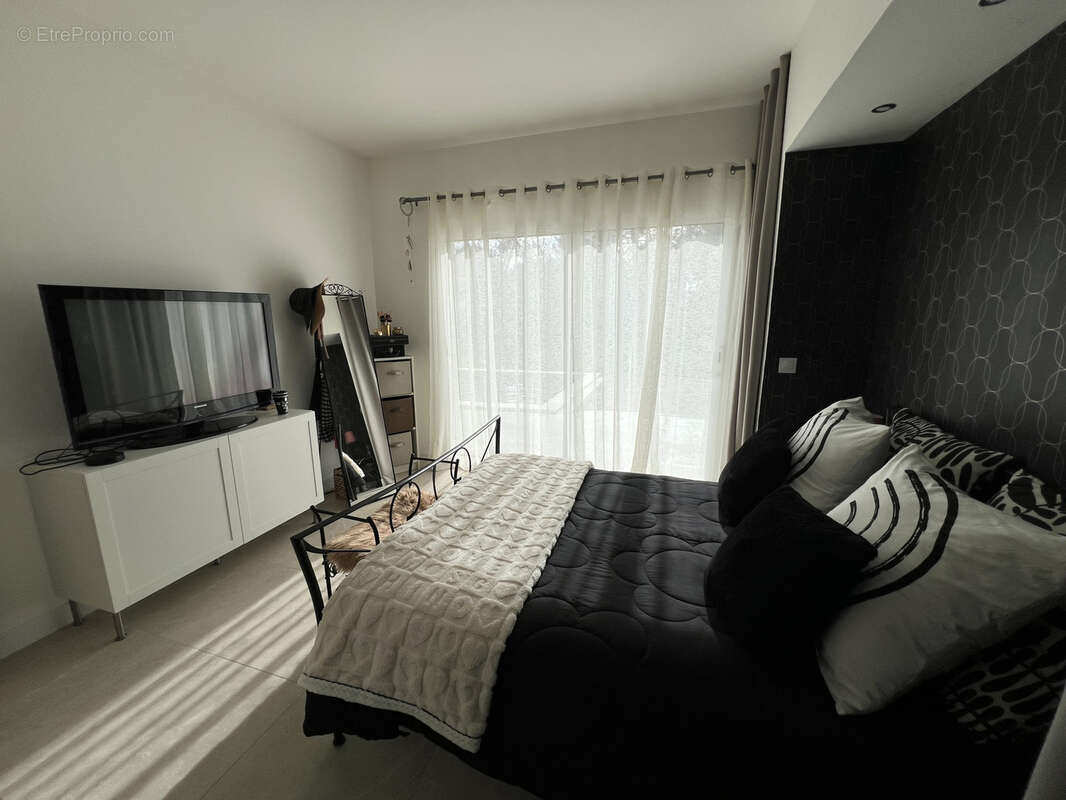 Maison à SILLANS-LA-CASCADE