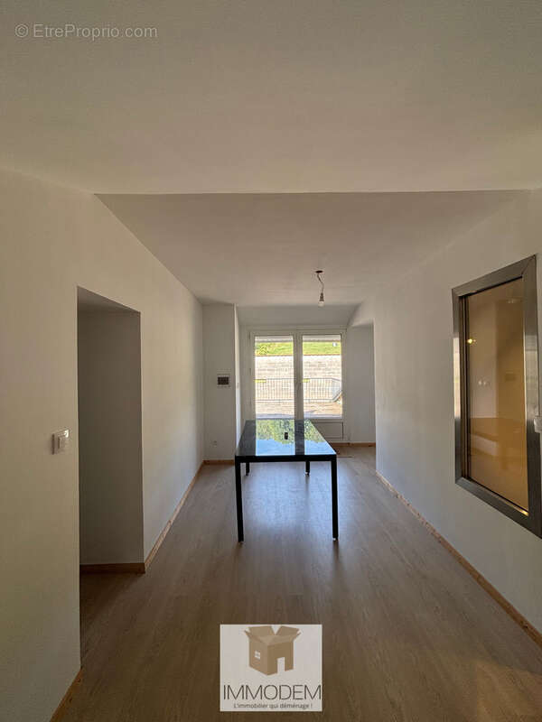 Maison entièrement rénovée avec dépendance et fort potentiel - photo 19