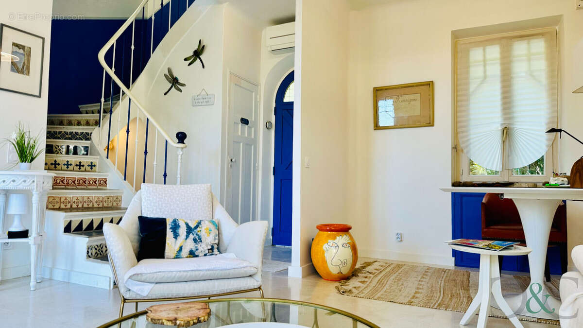 Maison à BORMES-LES-MIMOSAS