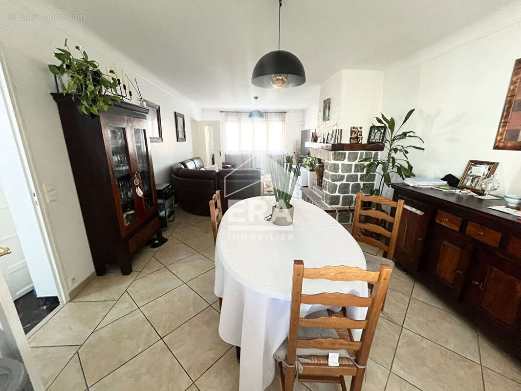 Maison à SARTROUVILLE