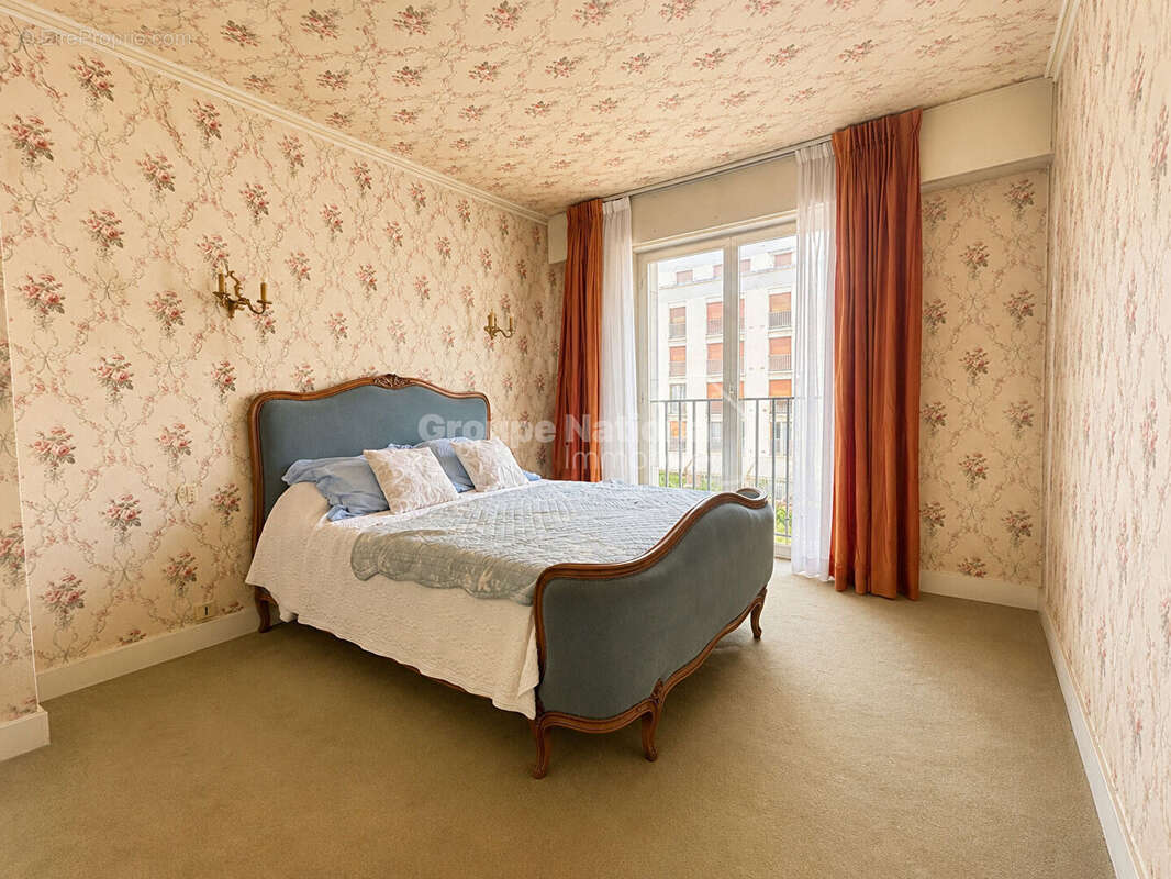 Versailles  MONTREUIL 5 pièce(s) 119.05 m2 SUD/OUEST - photo 7