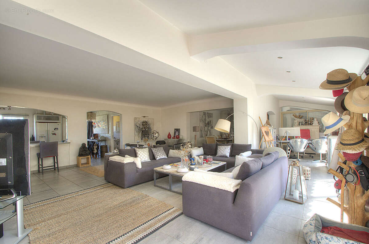 Appartement à SAINT-RAPHAEL