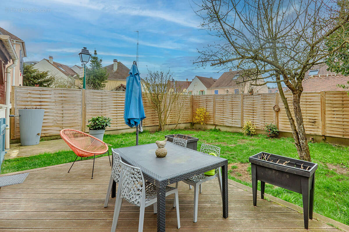 Maison à FONTENAY-LE-FLEURY