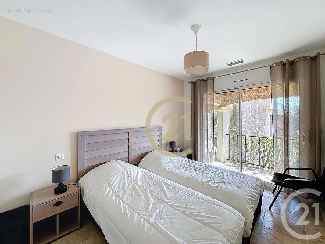 Maison 126 m² à Saint-Maximin  - photo 8