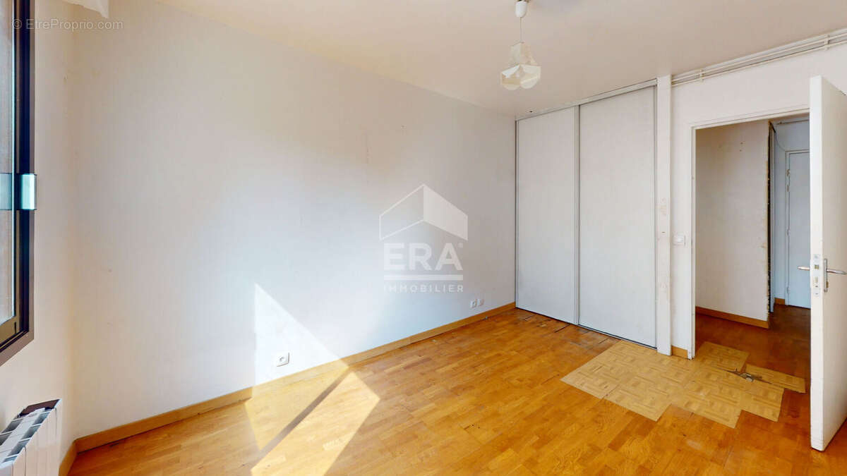Appartement à PARIS-19E