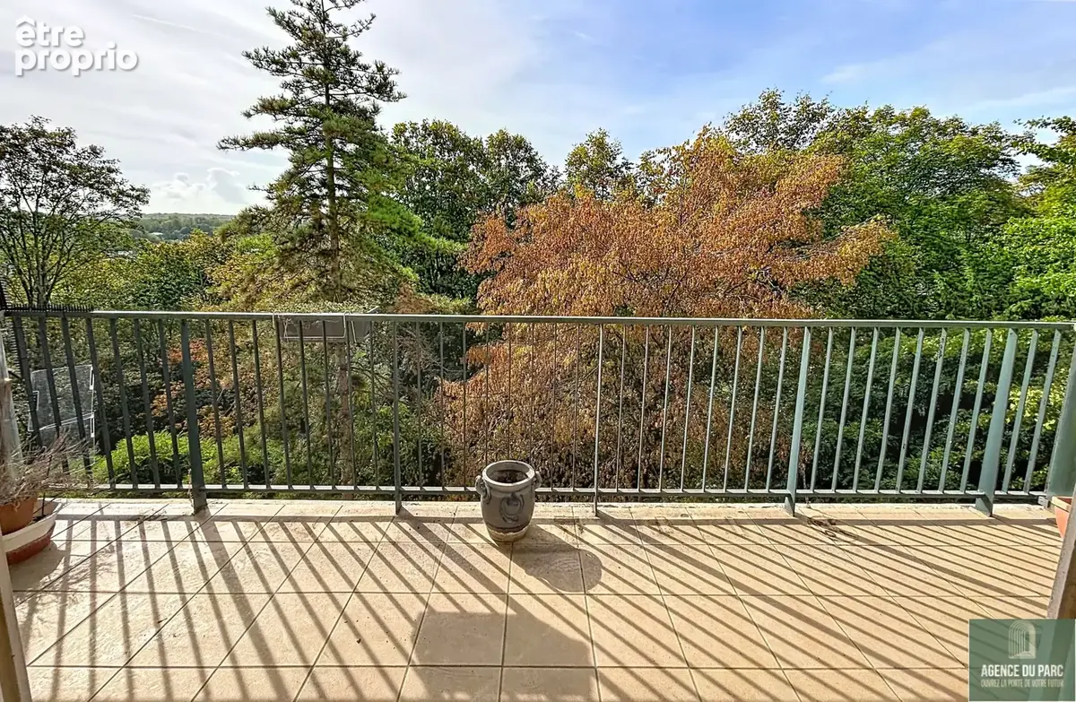 Photo Appartement à Ville-D'avray au prix de 288 000€