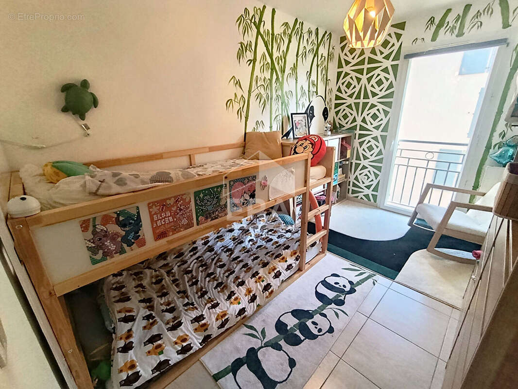 Appartement à LE MUY